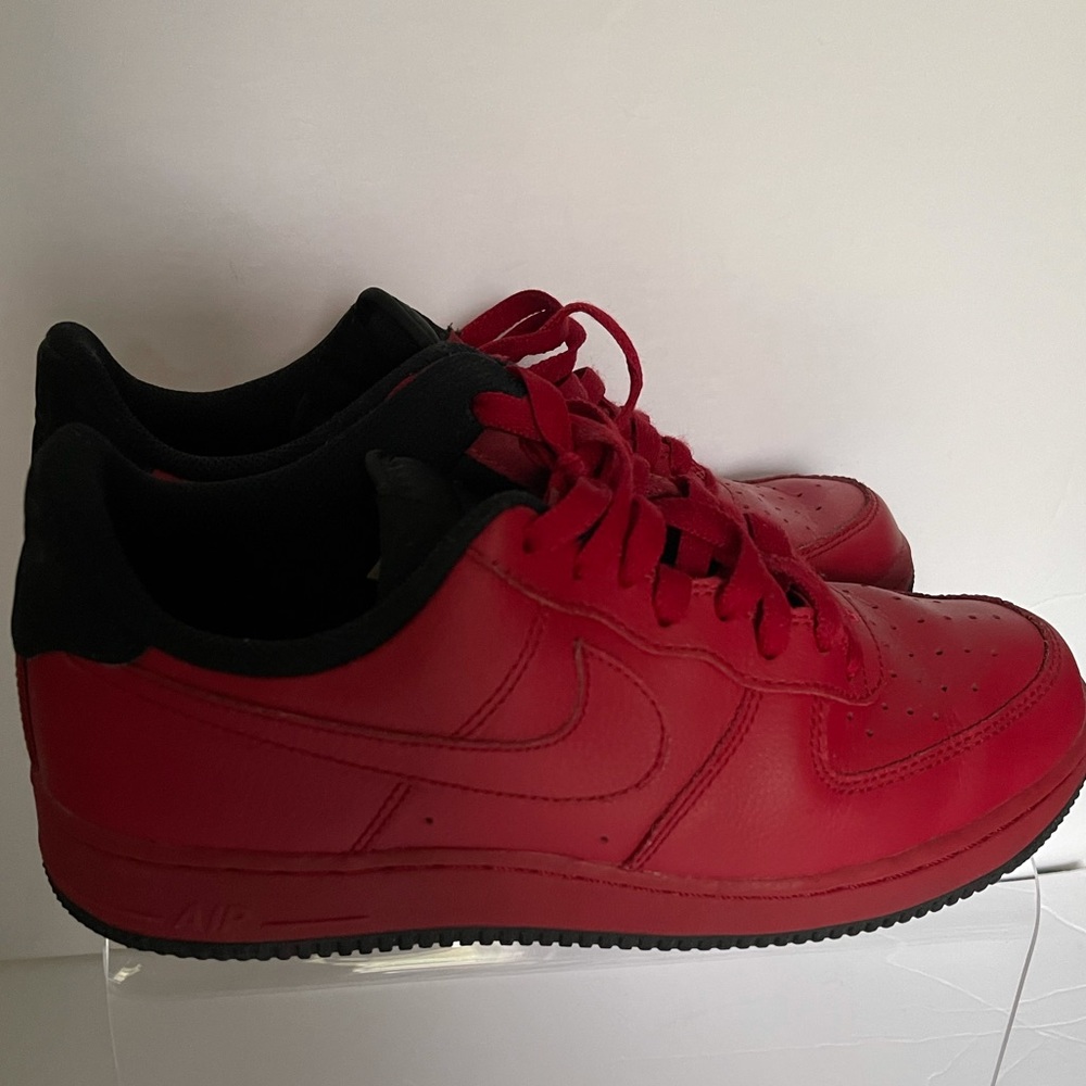 Nike Air Force 1 82 Red/Black size 8.5